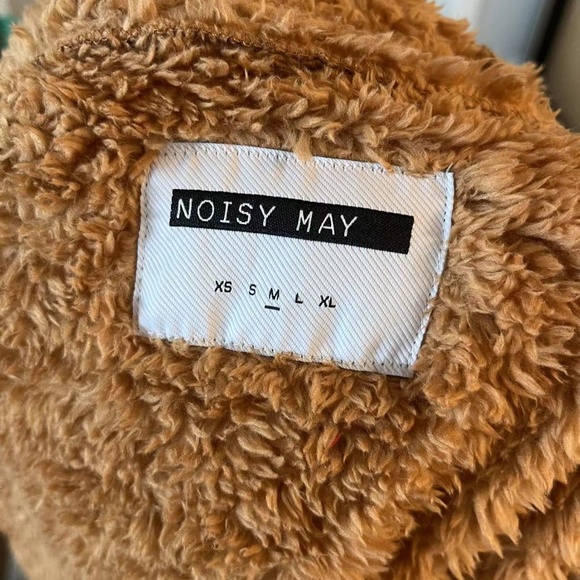 Noisy may teddy zip through jacket in tan - Picture 2 of 8